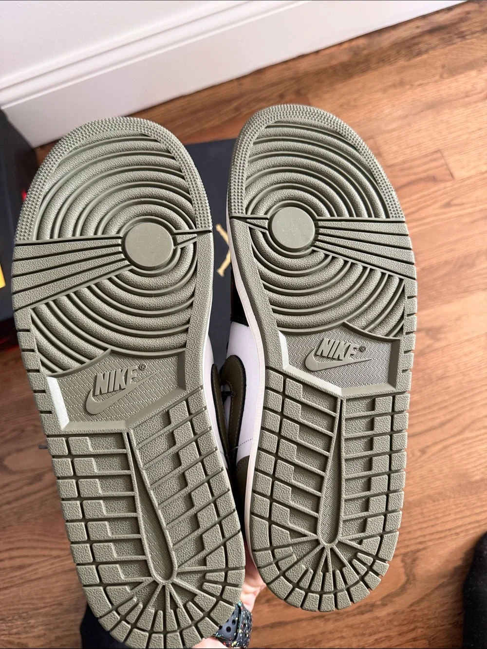 Air Jordan 1 Low-Style Black & White & Olive Green Sneakers